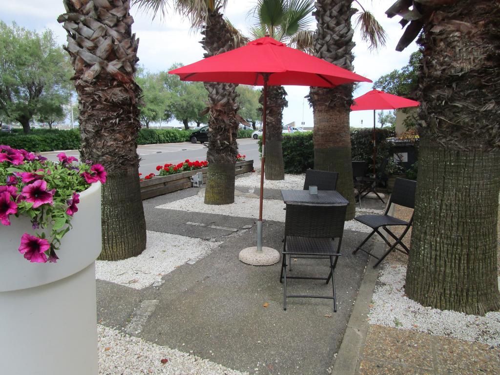 Hotel Azur Bord De Mer La Grande-Motte Zewnętrze zdjęcie