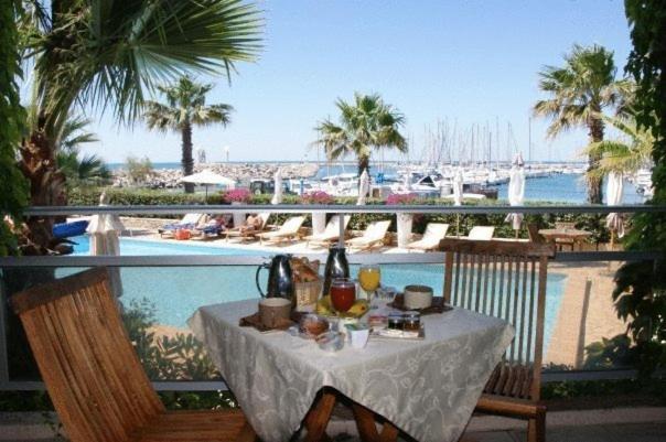 Hotel Azur Bord De Mer La Grande-Motte Zewnętrze zdjęcie